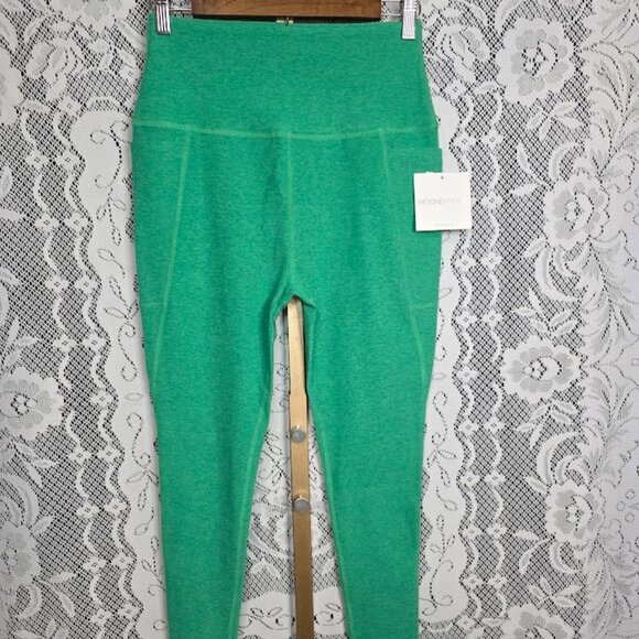 Beyond Yoga Pants - NWT Beyond Yoga Spacedye Walk and Talk Capri Leggings XL